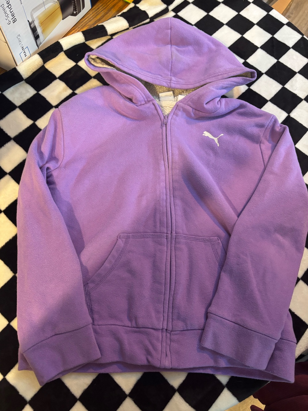Girls large 10/12 puma zip up hoodie with fur lined inside